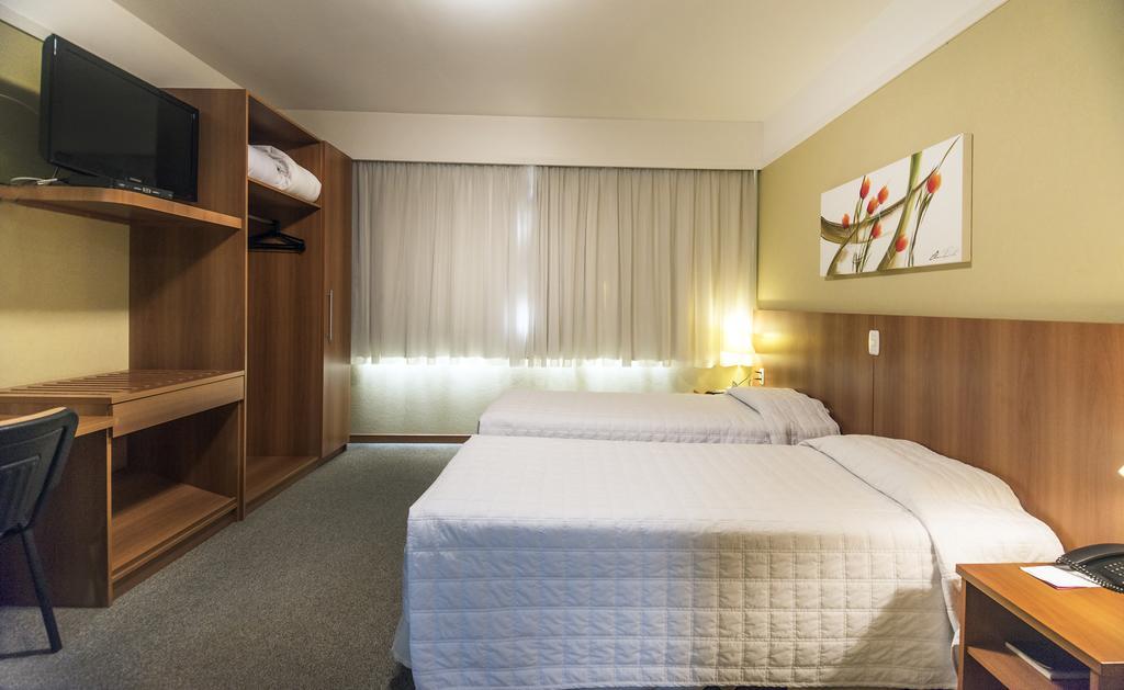 Tri Hotel Executive Caxias Caxias do Sul Extérieur photo